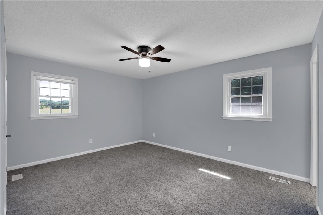 221 Odell Road Liberty, SC 29657 - Photo 17 of 24