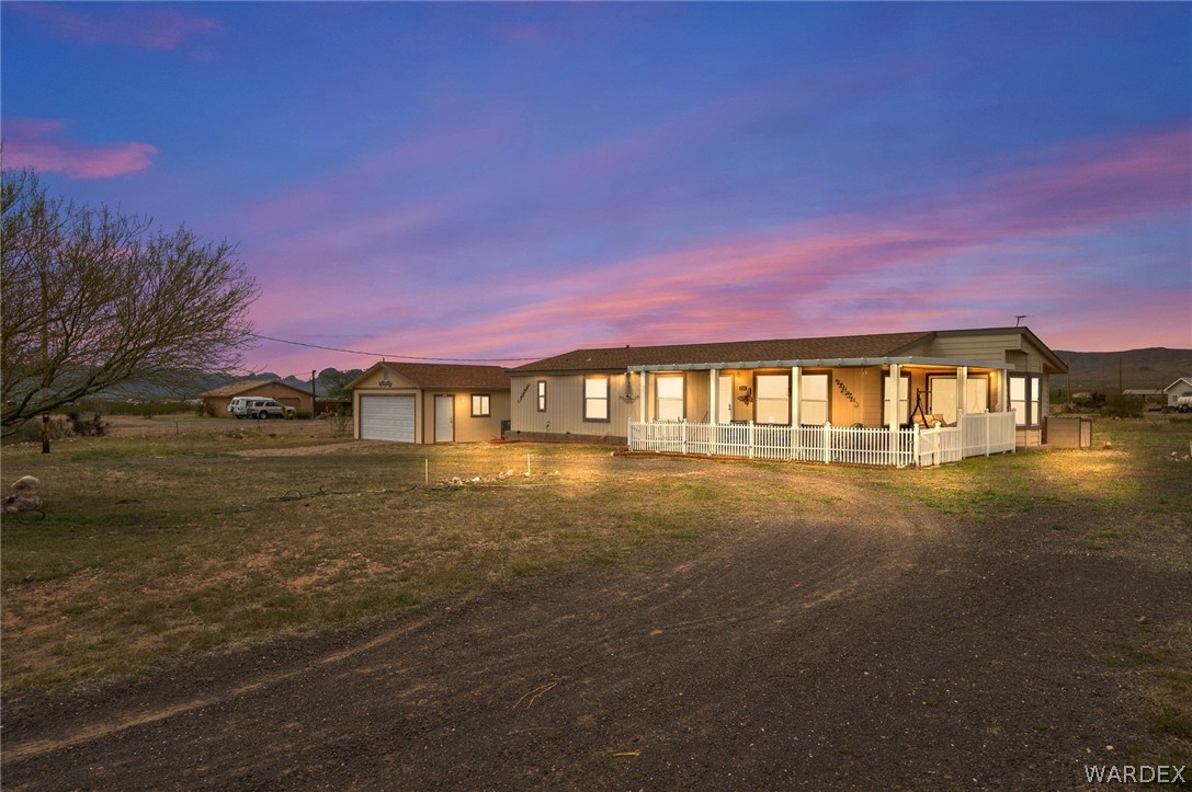 4795 Elfrida Road Golden Valley, AZ 86413 - Photo 1 of 44