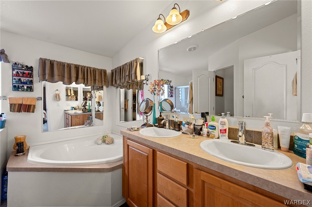 4795 Elfrida Road Golden Valley, AZ 86413 - Photo 29 of 44