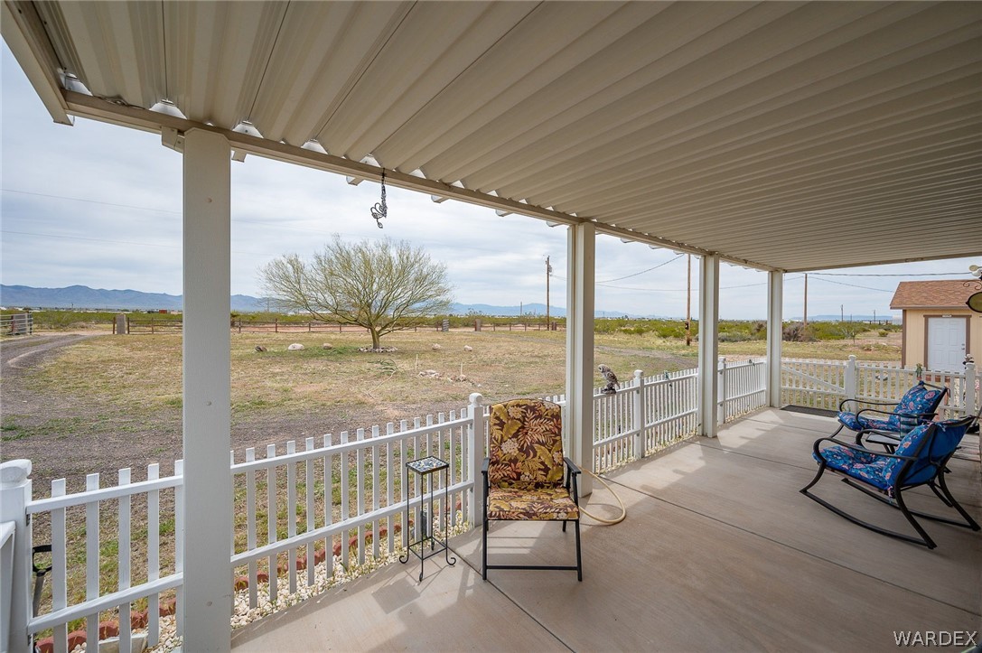 4795 Elfrida Road Golden Valley, AZ 86413 - Photo 8 of 44