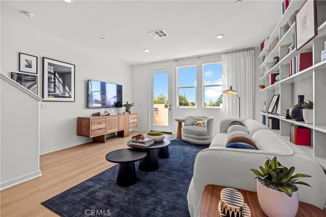 $690,990 | 230 Stillwater Lane, Claremont, CA 91711