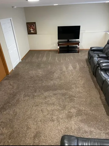 $2,300 | 316 Tall Grass Drive, Harvard, IL 60033