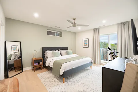 $625,000 | 2707 West Belmont Avenue, Unit 3E, Chicago, IL 60618