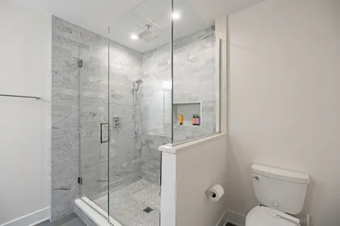 $625,000 | 2707 West Belmont Avenue, Unit 3E, Chicago, IL 60618