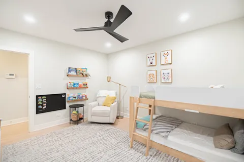 $625,000 | 2707 West Belmont Avenue, Unit 3E, Chicago, IL 60618