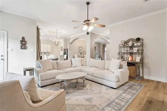 $2,800 | 236 Highland Drive, Mandeville, LA 70471