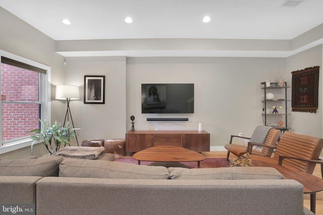 $1,070,000 | 1412 5th Street Northwest, Unit 301, Washington, DC 20001