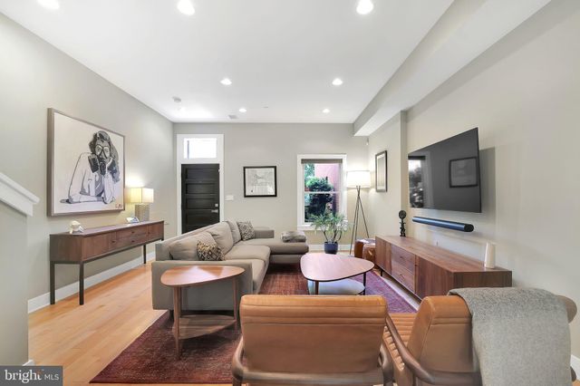 $1,070,000 | 1412 5th Street Northwest, Unit 301, Washington, DC 20001
