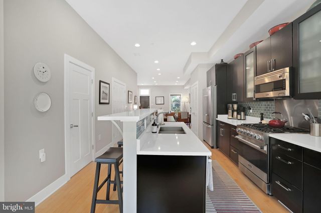 $1,070,000 | 1412 5th Street Northwest, Unit 301, Washington, DC 20001