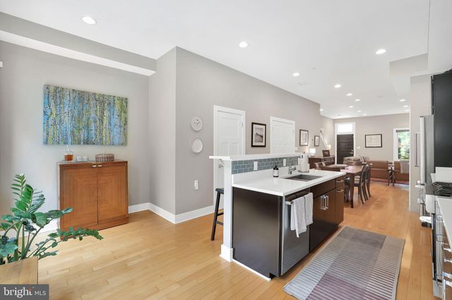 $1,070,000 | 1412 5th Street Northwest, Unit 301, Washington, DC 20001