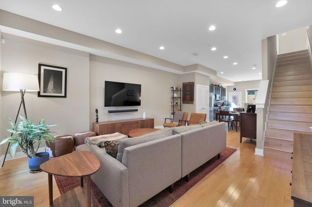 $1,070,000 | 1412 5th Street Northwest, Unit 301, Washington, DC 20001