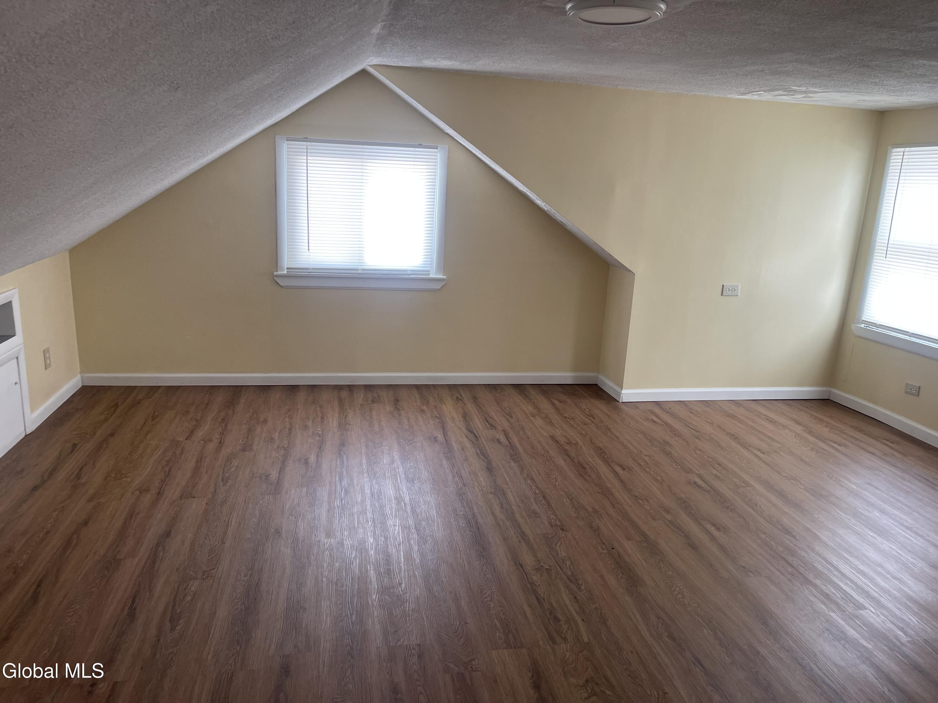 209 Edward Street Schenectady, NY 12304 - Photo 18 of 25 IMG_7582