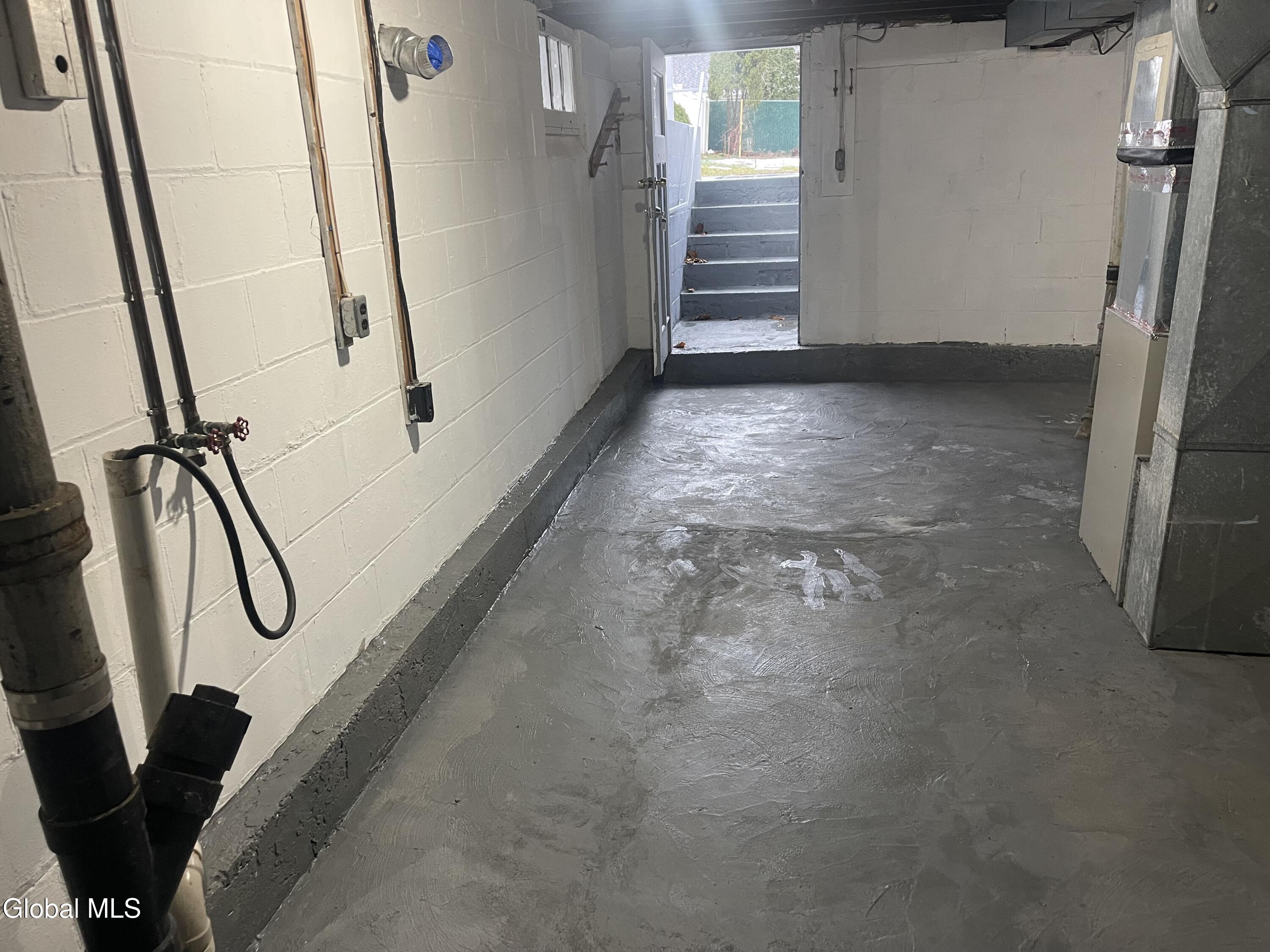 209 Edward Street Schenectady, NY 12304 - Photo 24 of 25 IMG_7624