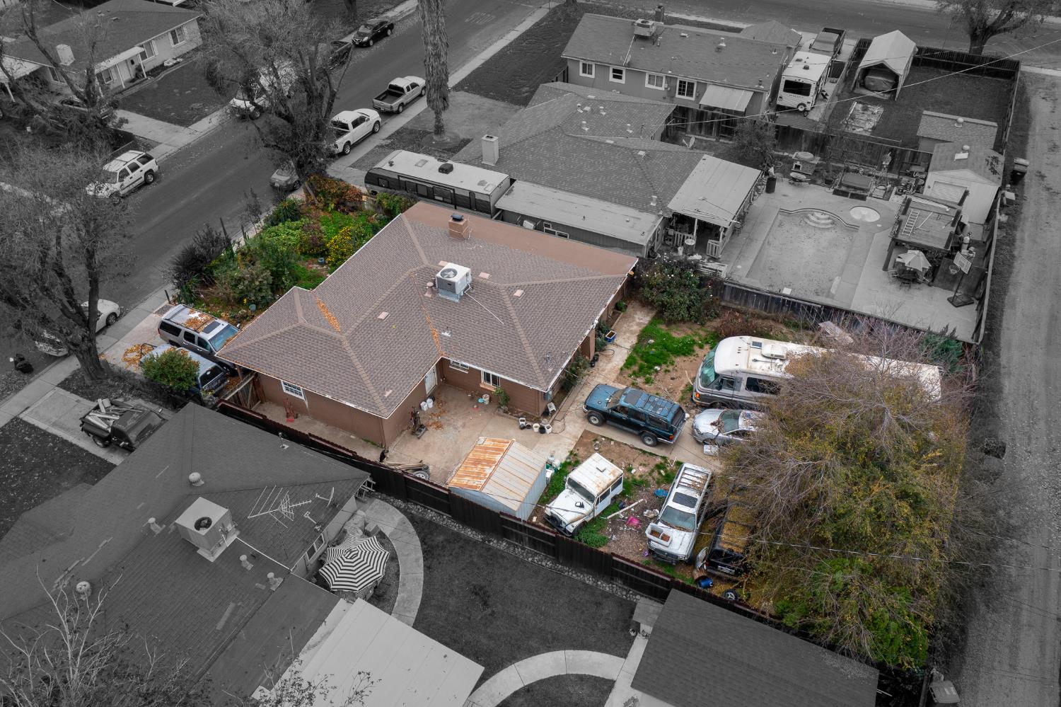2309 Haddon Avenue Modesto, CA 95354 - Photo 11 of 15 an aerial view of a residential houses with outdoor space
