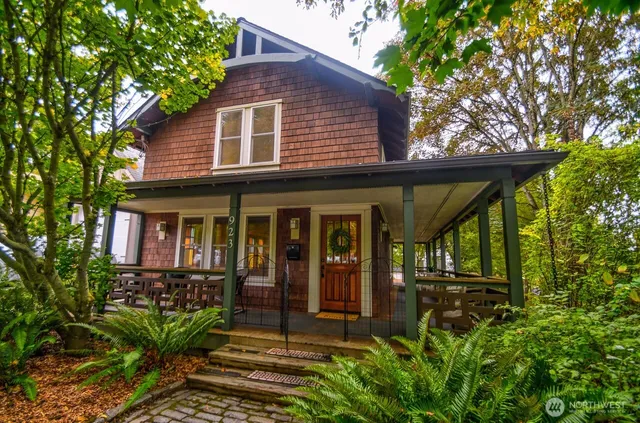 $624,599 | 923 Olympia Avenue Northeast, Olympia, WA 98506