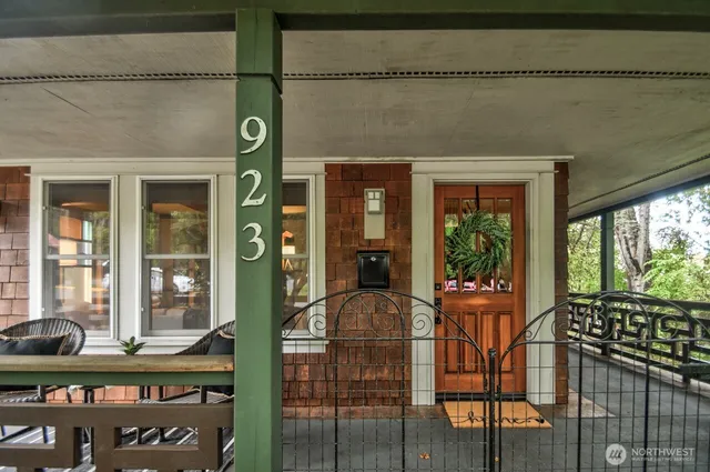 $624,599 | 923 Olympia Avenue Northeast, Olympia, WA 98506