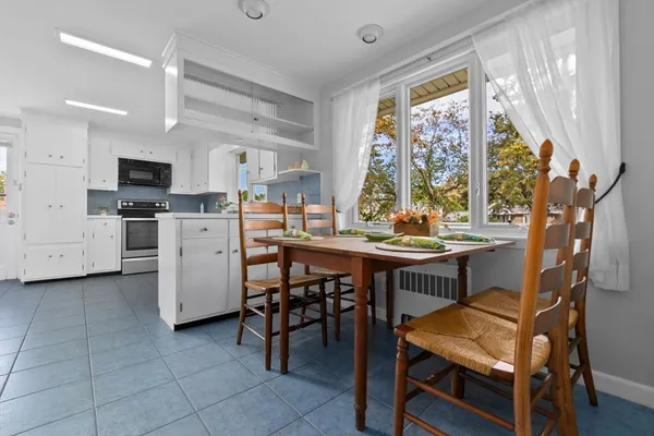 $875,000 | 21 Michael Road, Beverly, MA 01915