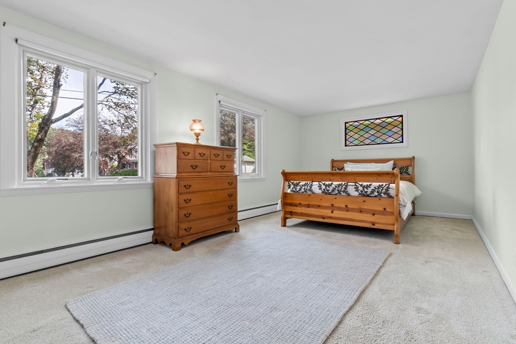 21 Michael Road Beverly, MA 01915 - Photo 13 of 36