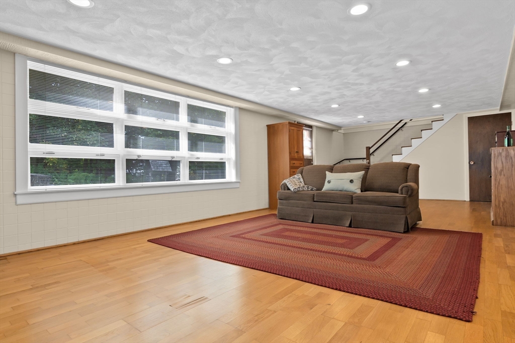 21 Michael Road Beverly, MA 01915 - Photo 25 of 36