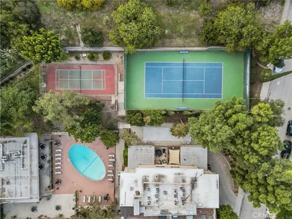 $628,000 | 6752 Hillpark Drive, Unit 202, Los Angeles, CA 90068