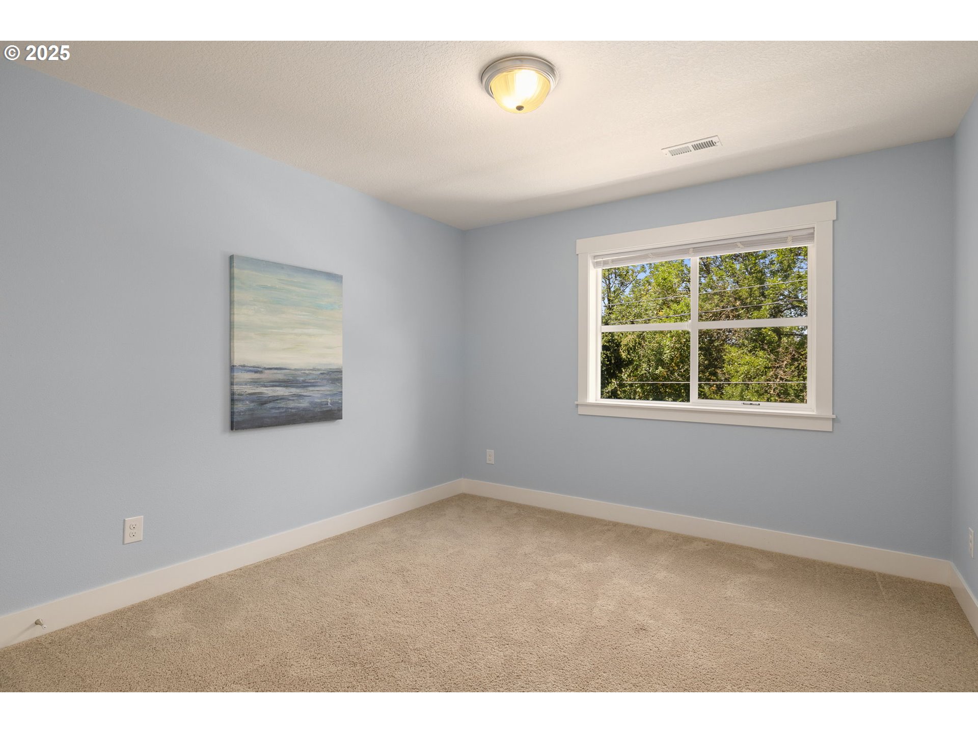 3242 Southwest Vermont Street Portland, OR 97219 - Photo 25 of 38 Bedroom