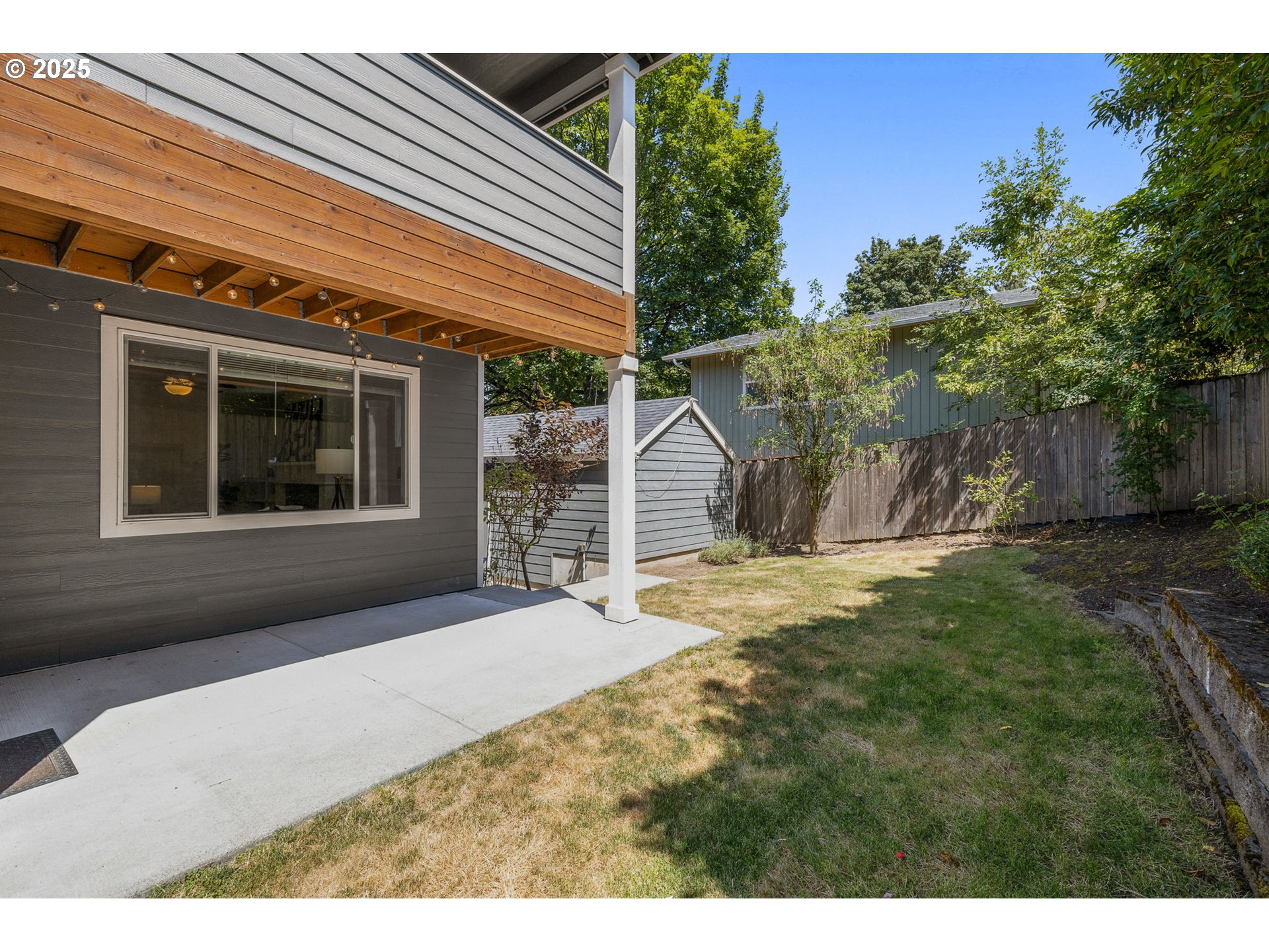 3242 Southwest Vermont Street Portland, OR 97219 - Photo 30 of 38 Patio