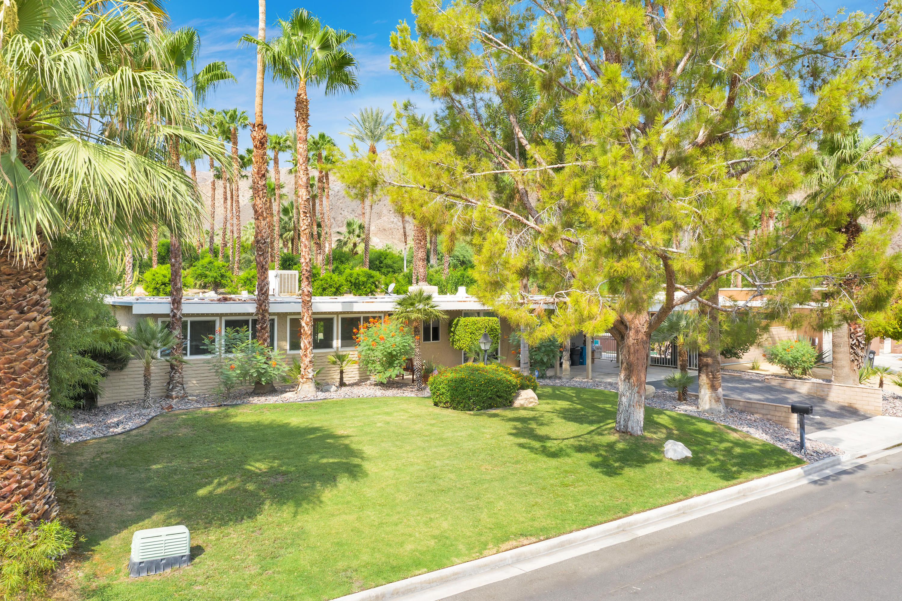 71355 Halgar Road Rancho Mirage, CA 92270 - Photo 2 of 37 Photo-1