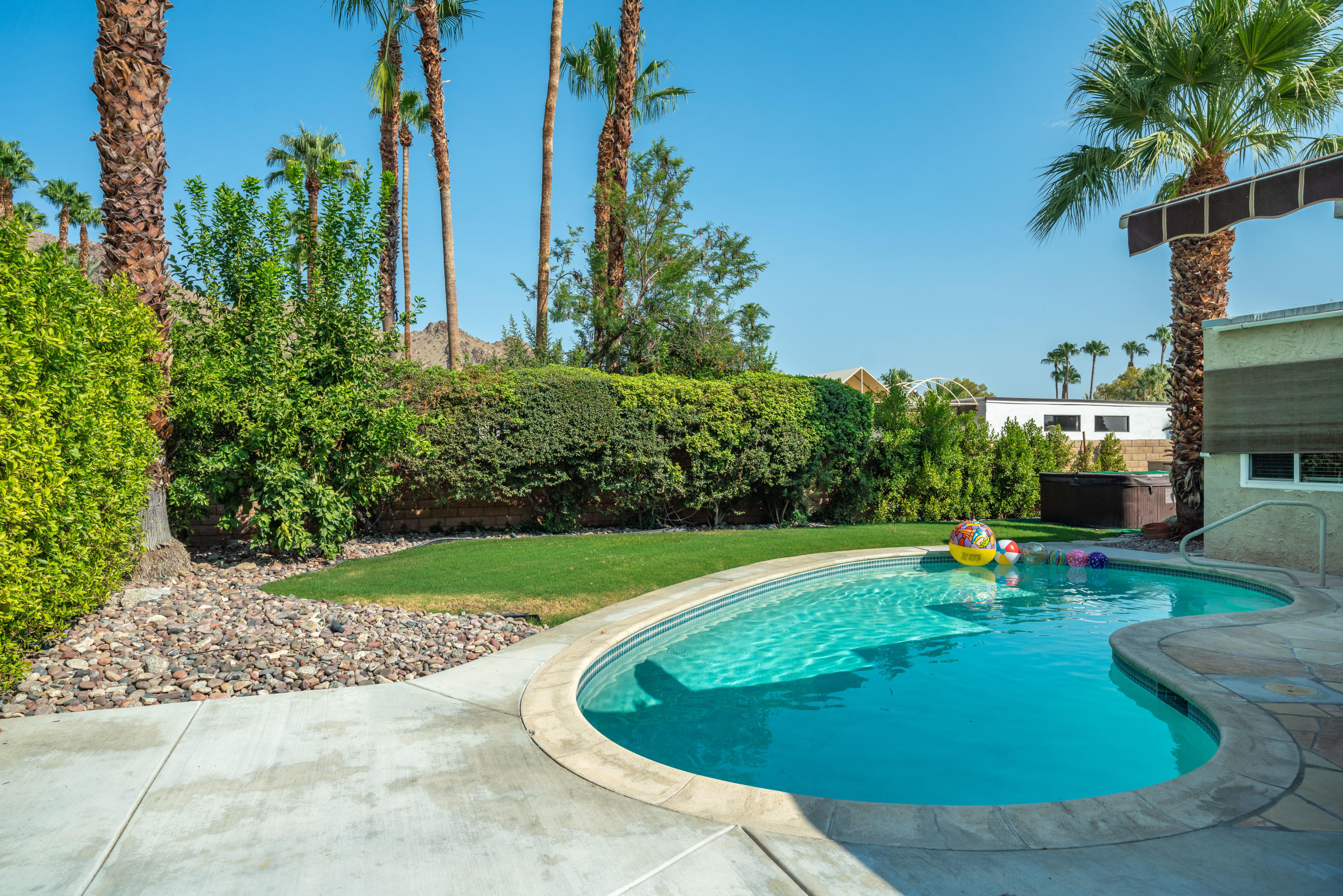 71355 Halgar Road Rancho Mirage, CA 92270 - Photo 17 of 37 Photo-16