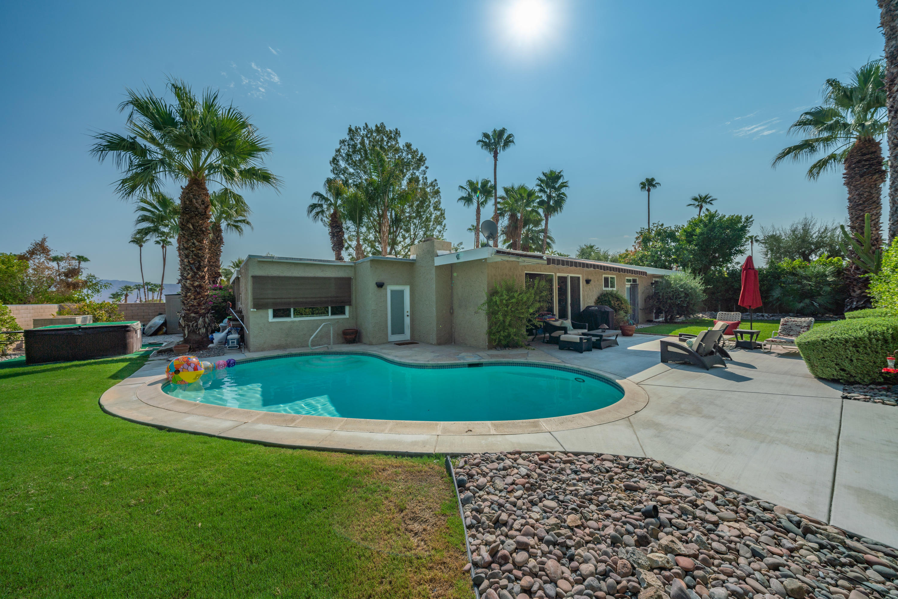 71355 Halgar Road Rancho Mirage, CA 92270 - Photo 18 of 37 Photo-17