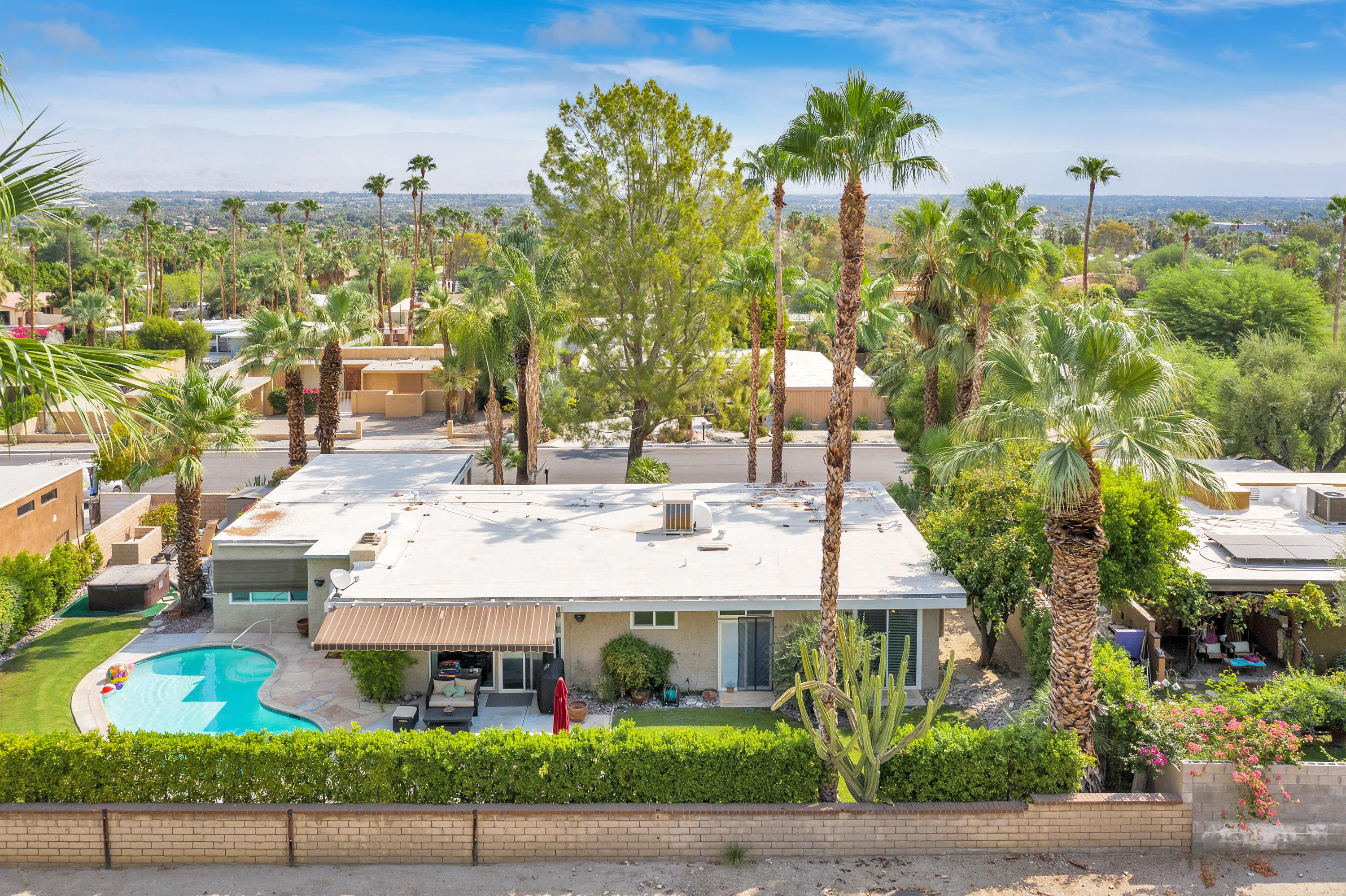 71355 Halgar Road Rancho Mirage, CA 92270 - Photo 8 of 37 Photo-10