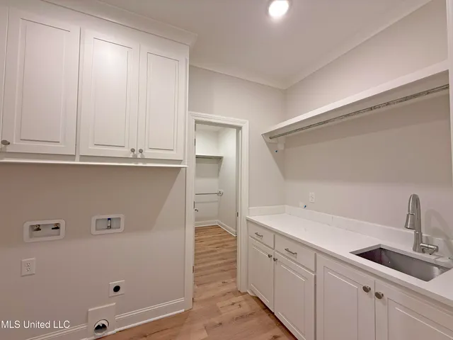 $355,500 | 204 Wethersfield Drive, Florence, MS 39073