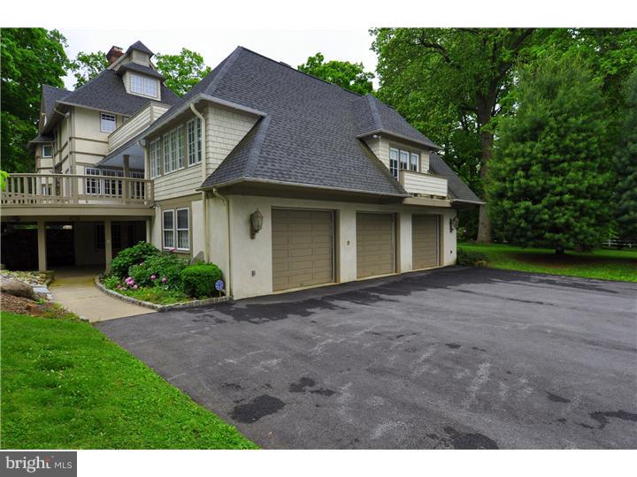 247 Berkley Road Devon, PA 19333 - Photo 3 of 19 Exterior Back