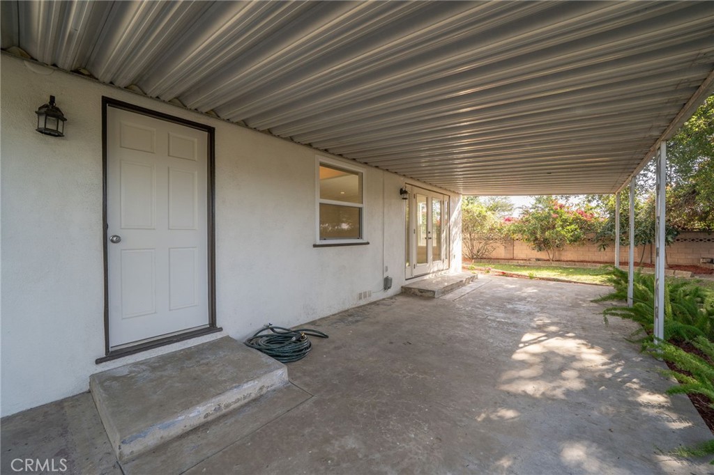 523 Larkin Drive Covina, CA 91722 - Photo 25 of 36 Back patio 1