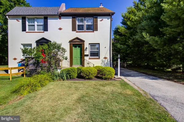 $3,000 | 273 South Devon Avenue, Wayne, PA 19087