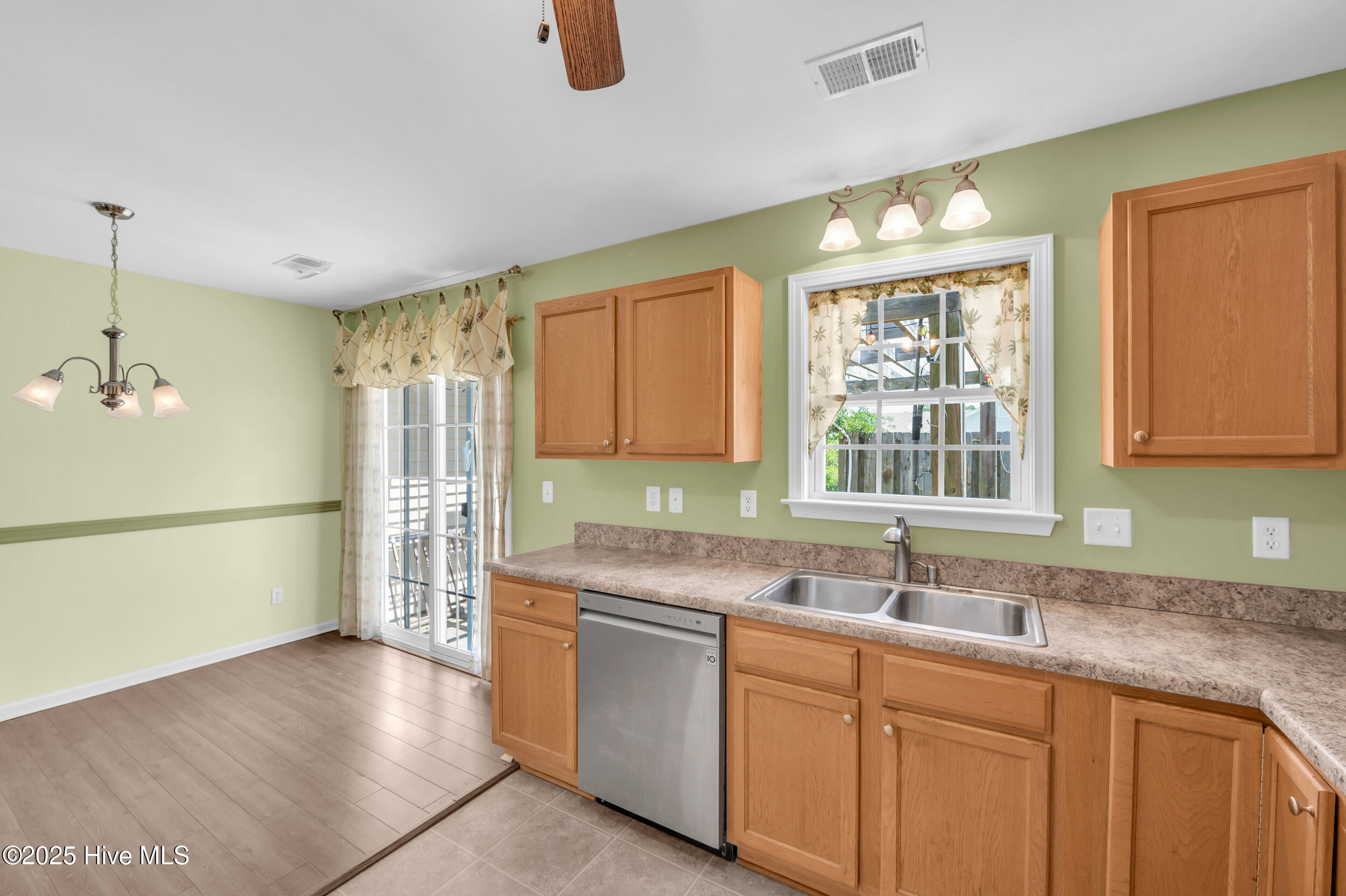 1522 Pine Harbor Way Leland, NC 28451 - Photo 15 of 45 15_1522 pine harbor way-00015