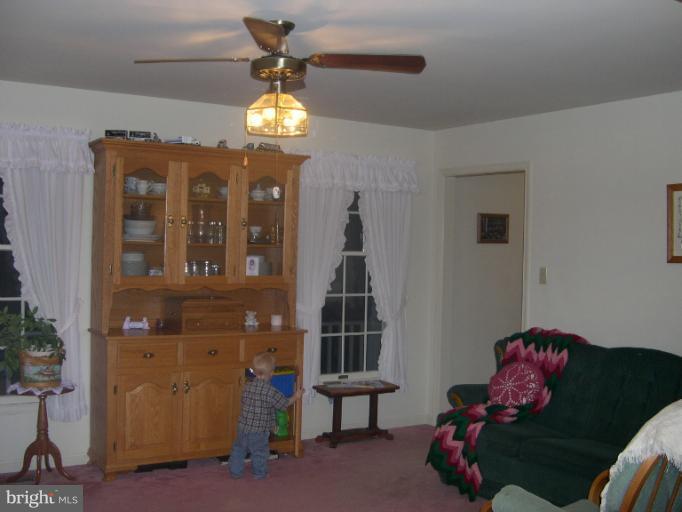 14652 St Paul Road Clear Spring, MD 21722 - Photo 13 of 30 Living Room