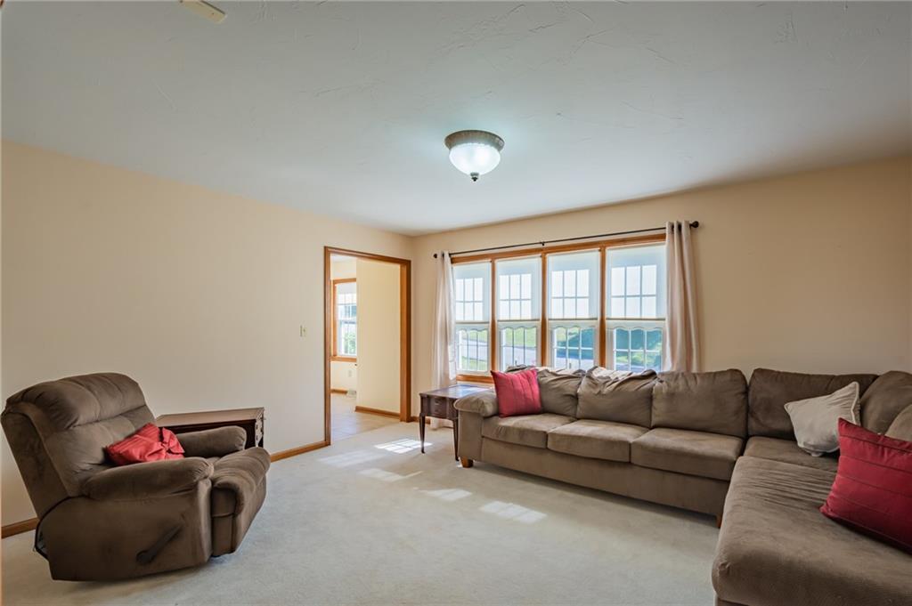 116 Rowe Road Harrison City, PA 15636 - Photo 4 of 25 Gallery Image 4