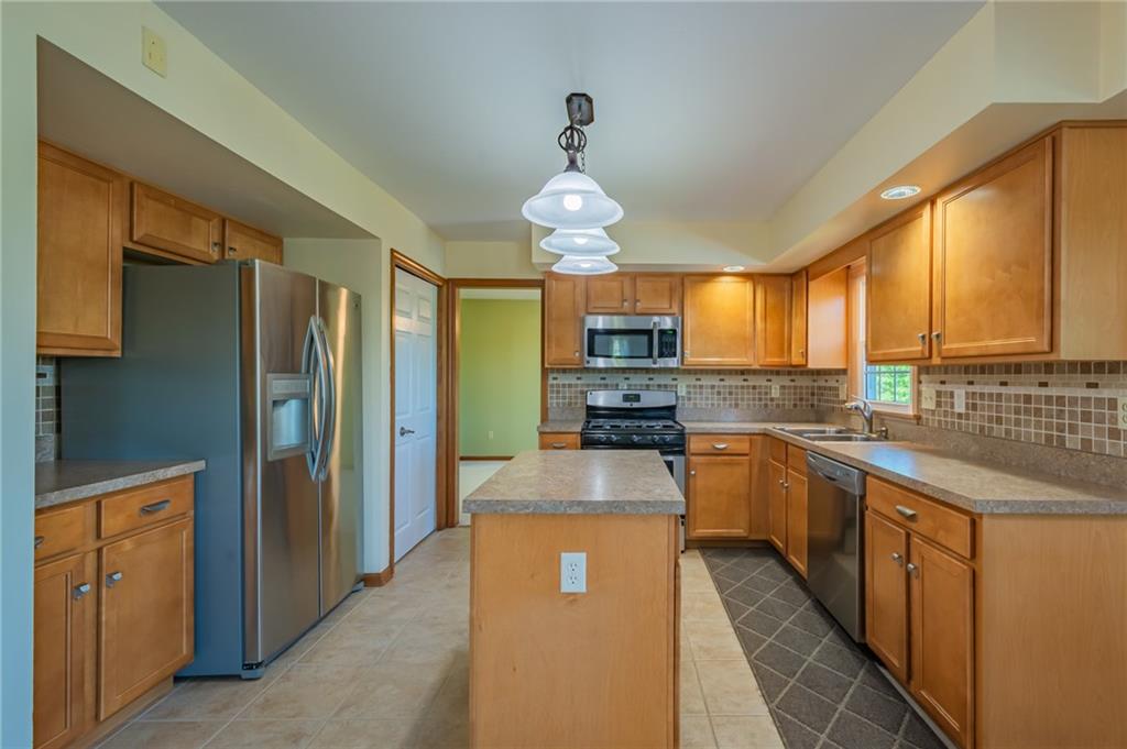 116 Rowe Road Harrison City, PA 15636 - Photo 7 of 25 Gallery Image 7