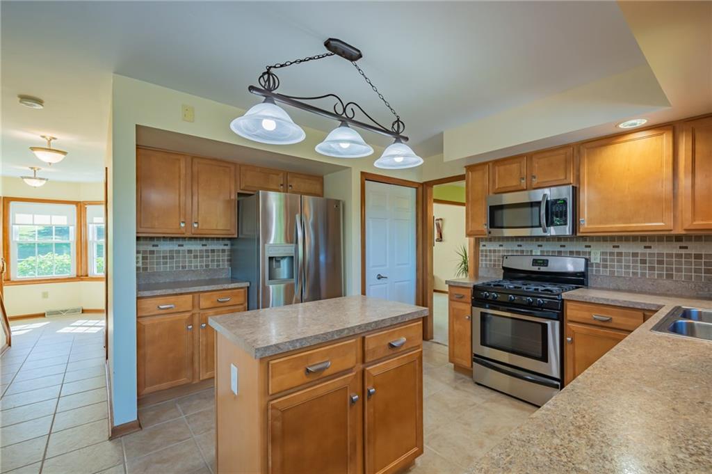 116 Rowe Road Harrison City, PA 15636 - Photo 9 of 25 Gallery Image 9