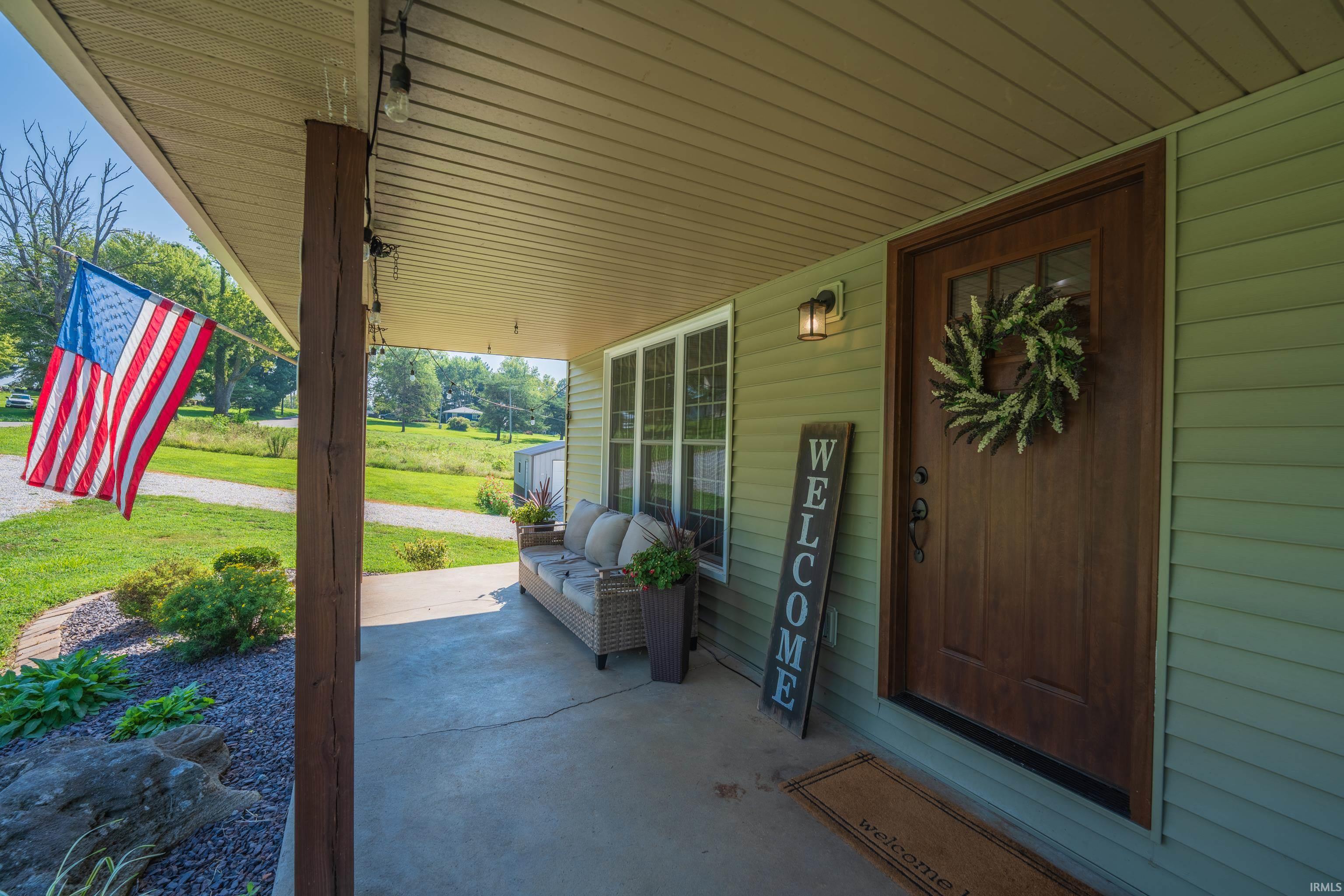 656 Hayes Road Bedford, IN 47421 - Photo 3 of 35
