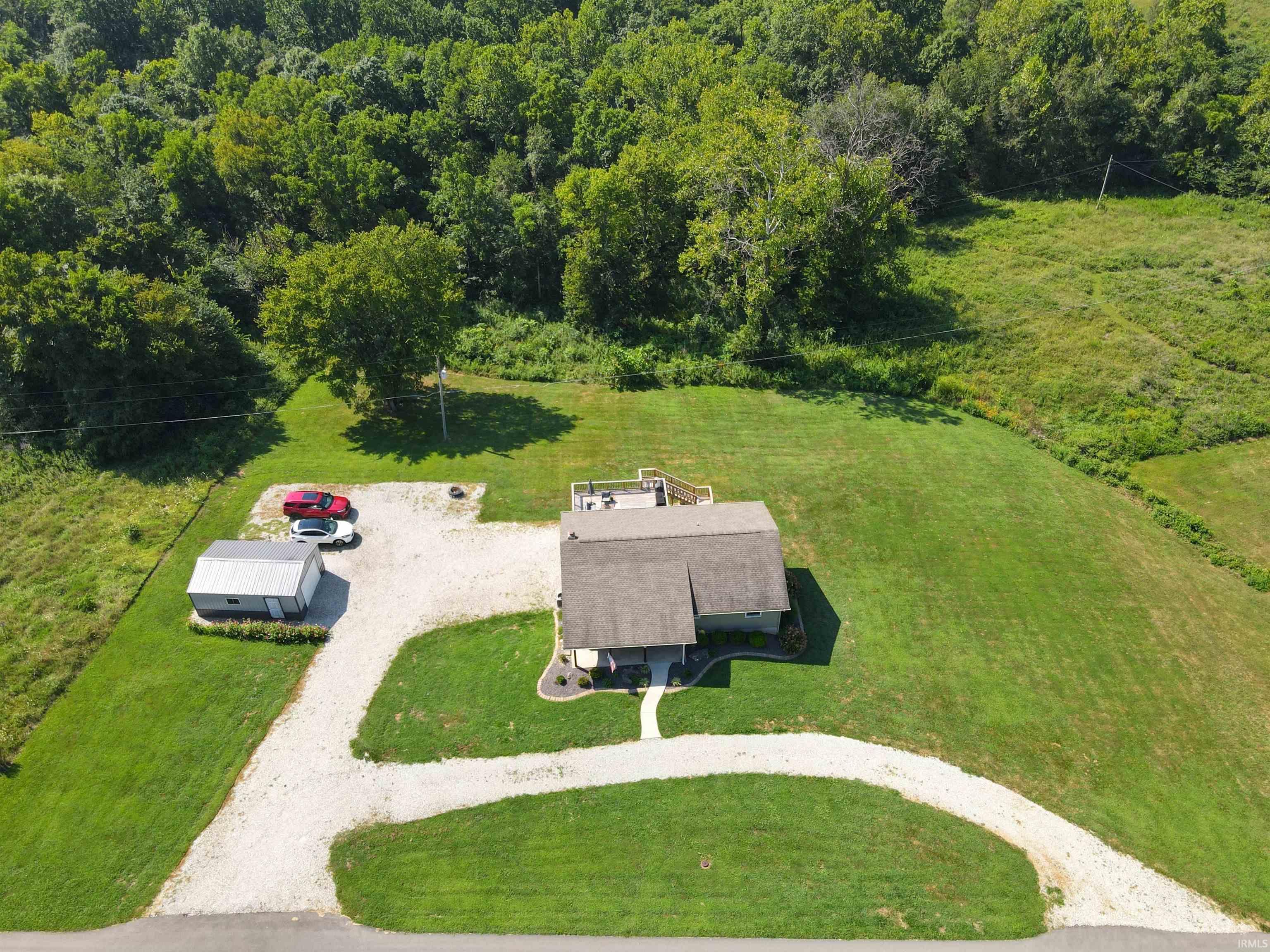 656 Hayes Road Bedford, IN 47421 - Photo 5 of 35