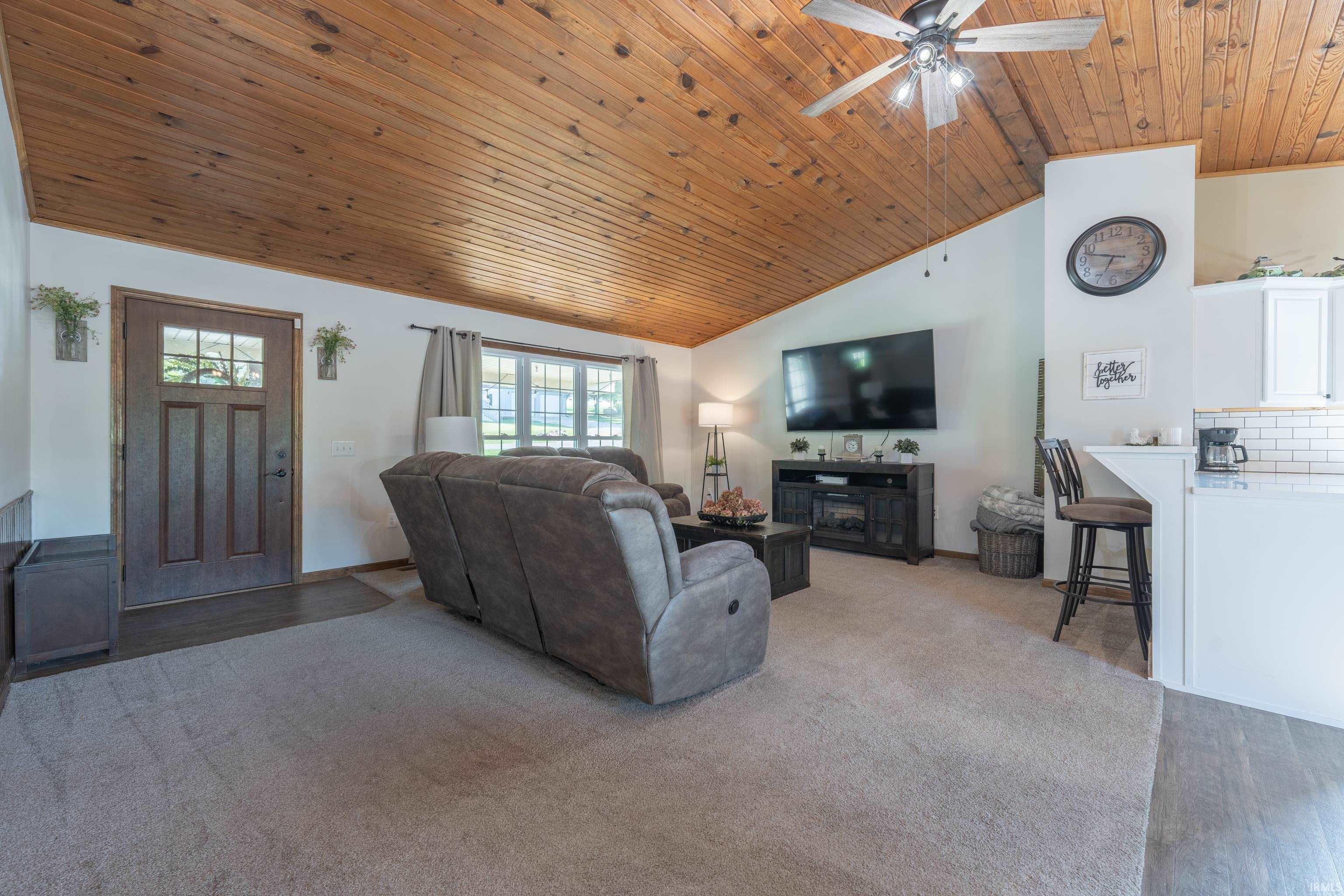 656 Hayes Road Bedford, IN 47421 - Photo 7 of 35