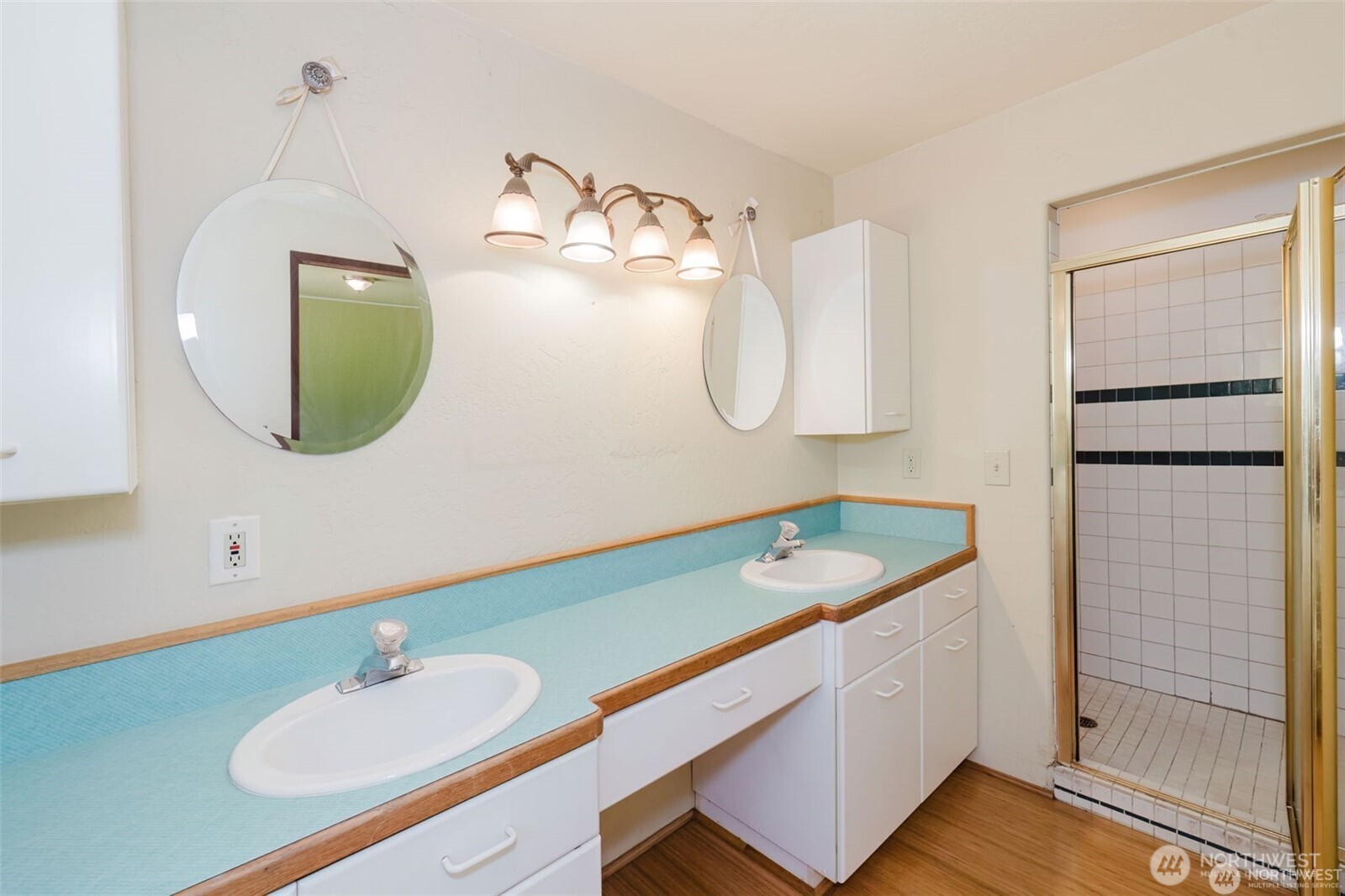 1783 West Shelton Matlock Road Shelton, WA 98584 - Photo 25 of 40 a bathroom with a sink and a mirror