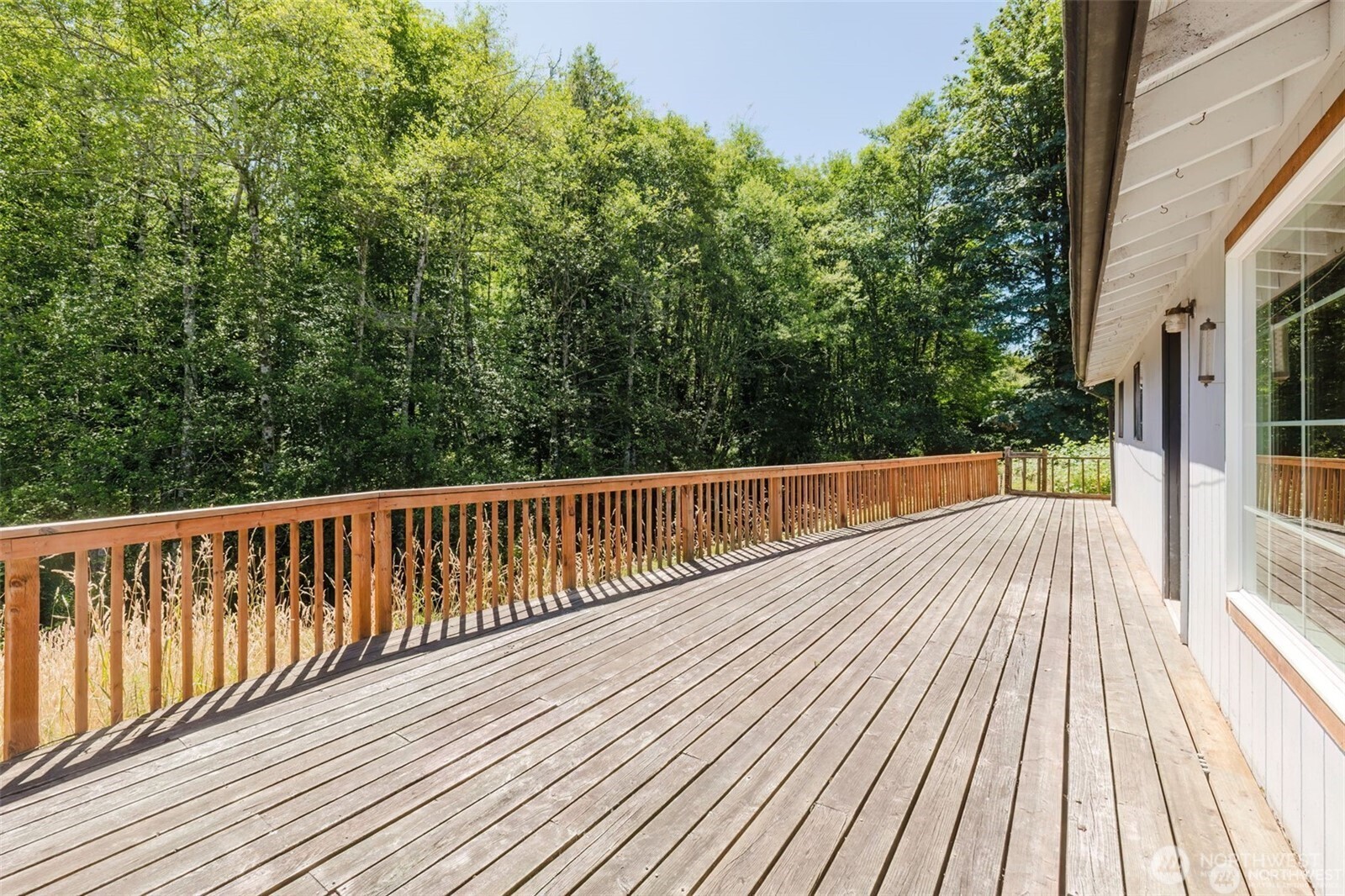 1783 West Shelton Matlock Road Shelton, WA 98584 - Photo 35 of 40 a view of balcony with wooden floor and fence