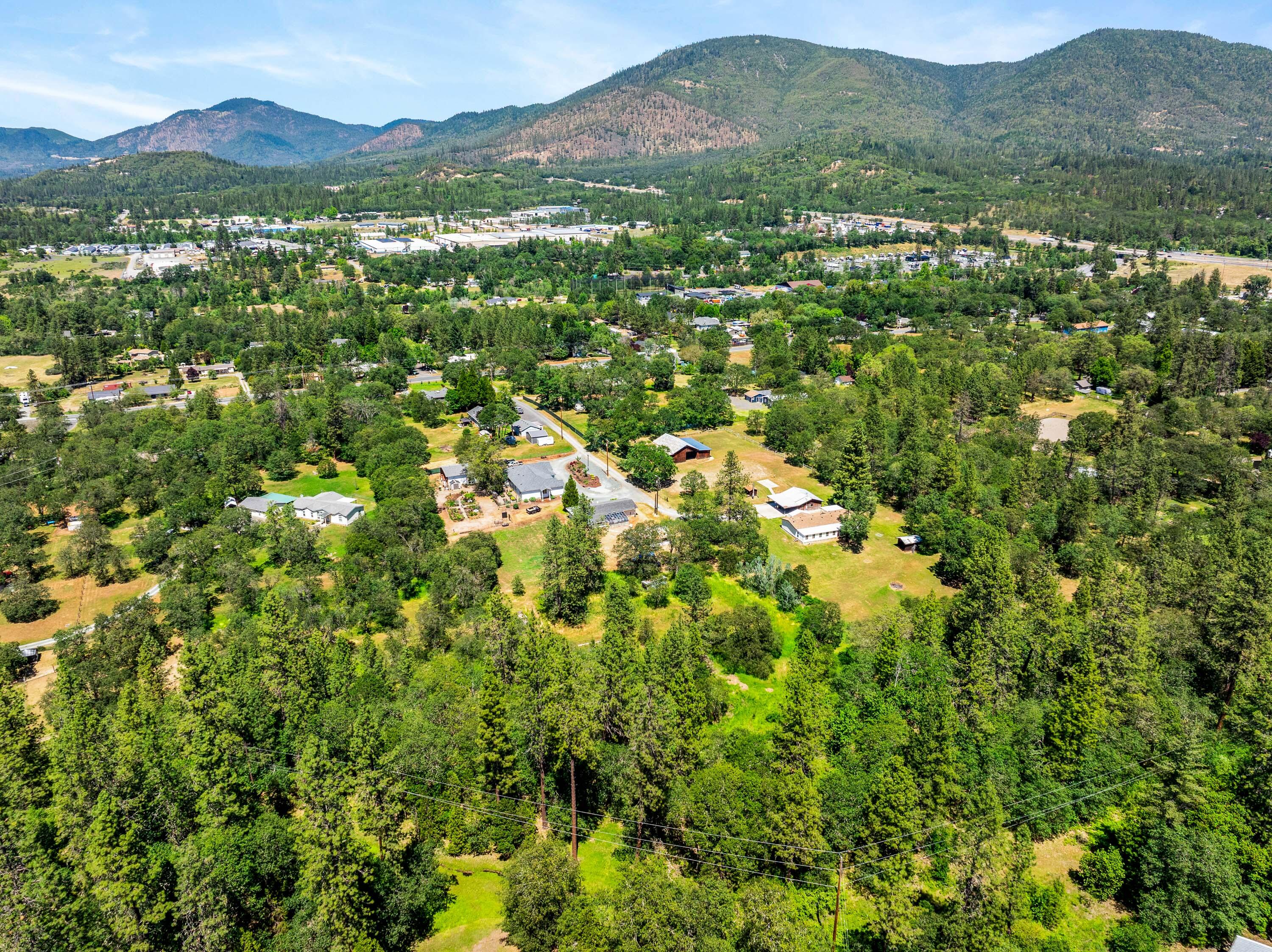 3151 Camp Joy Road Grants Pass, OR 97526 - Photo 34 of 63 04-DRONE (4 of 7)