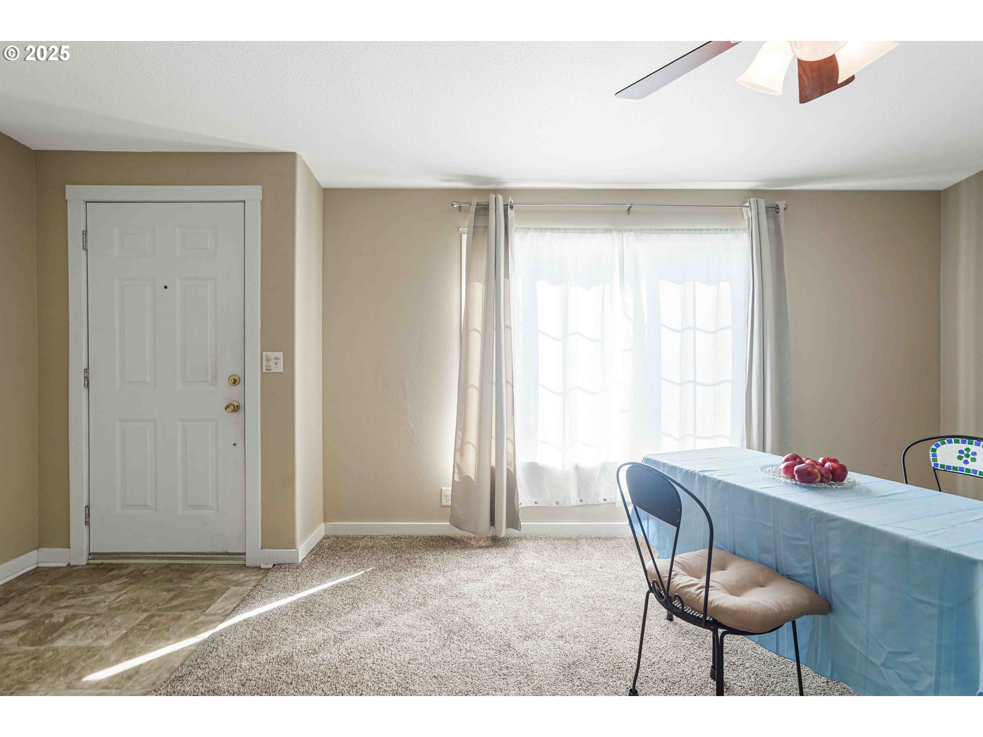 1015 Oak Street, Unit 109 Silverton, OR 97381 - Photo 12 of 14