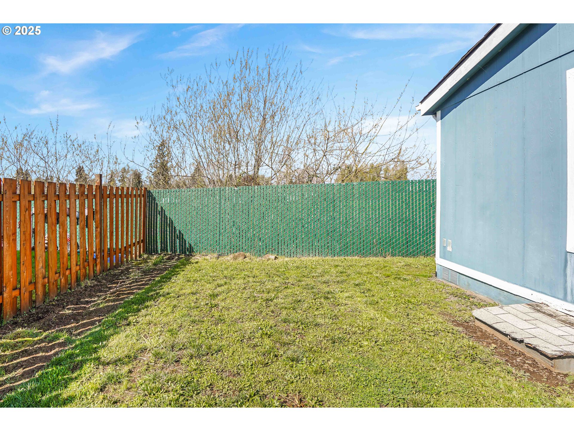 1015 Oak Street, Unit 109 Silverton, OR 97381 - Photo 4 of 14