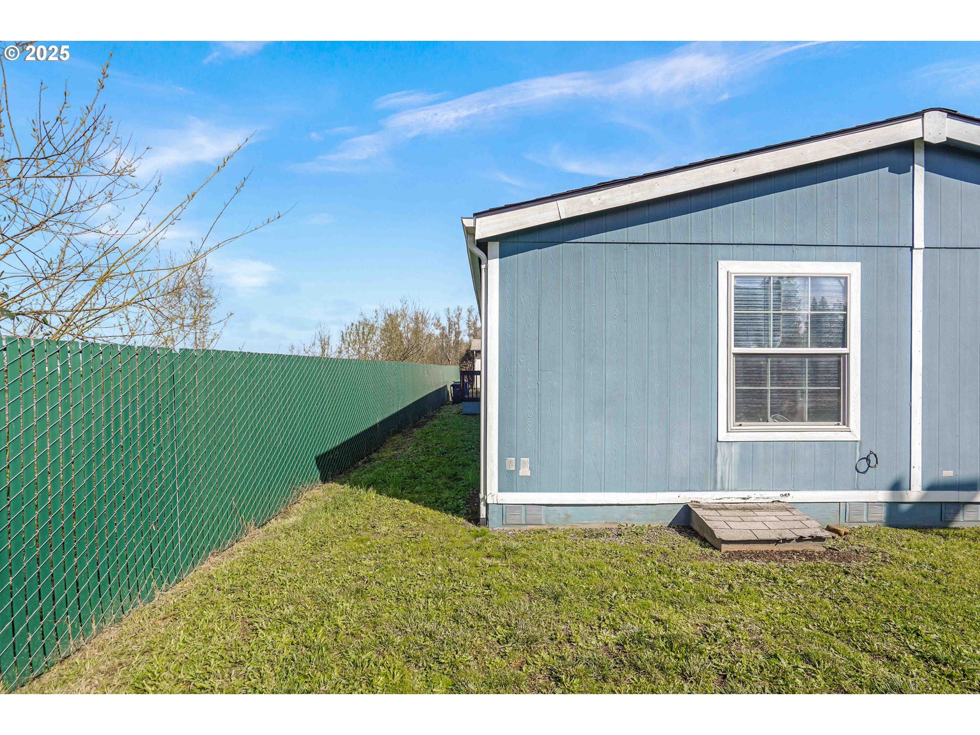 1015 Oak Street, Unit 109 Silverton, OR 97381 - Photo 5 of 14