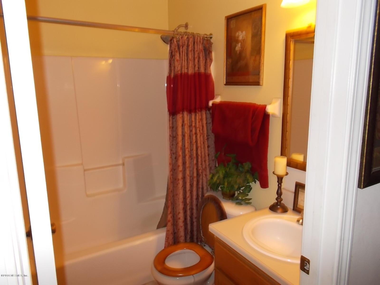 8684 Springtree Road Jacksonville, FL 32210 - Photo 26 of 26 Guest Bath