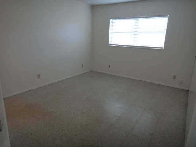 $1,400 | 2527 Emory Drive West, Unit G, West Palm Beach, FL 33415